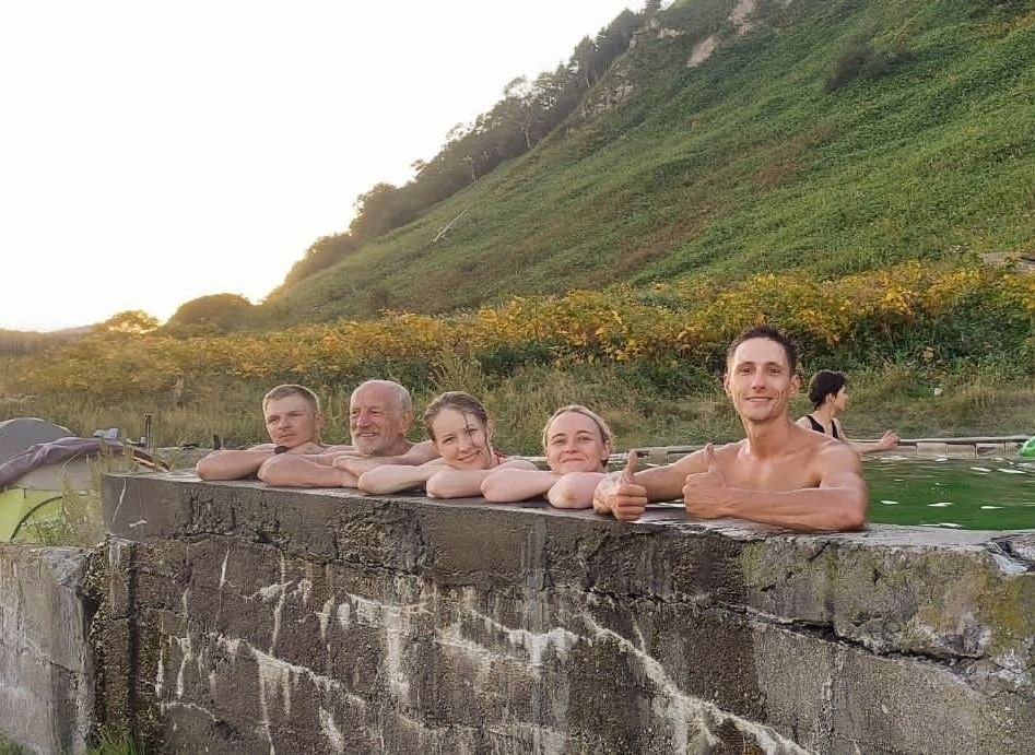 Горячие источники на острове Кунашир