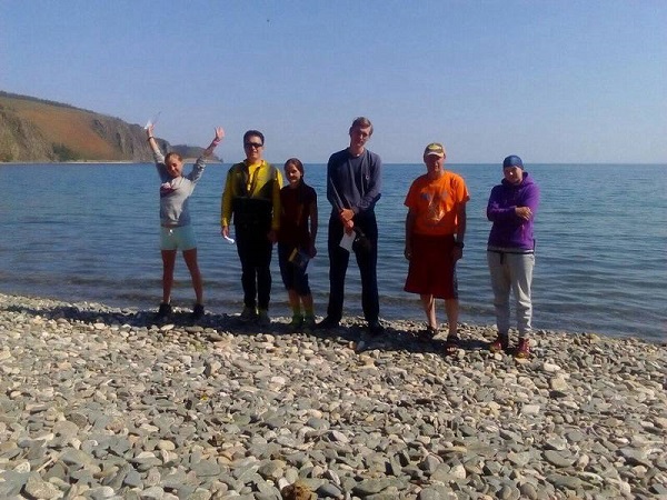 Участники похода по Байкалу