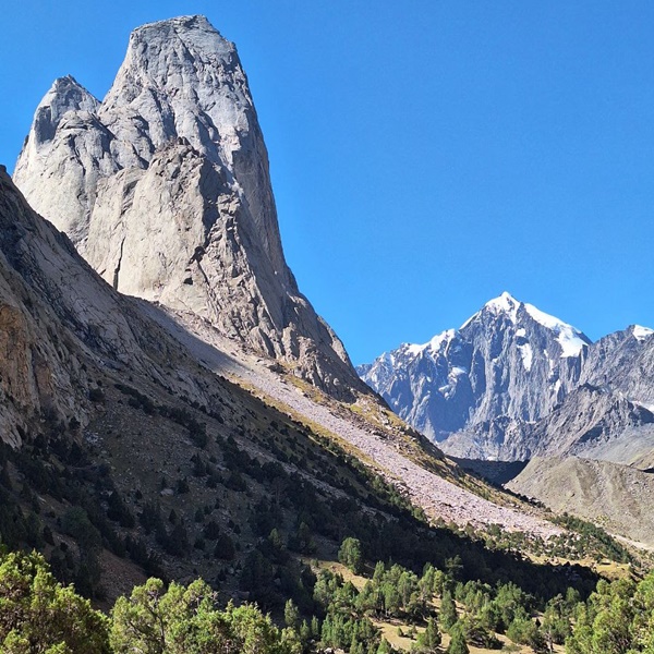 поход по ущелью Каравшин