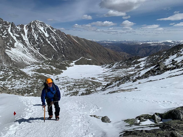 подъём на Мунку-Сардык