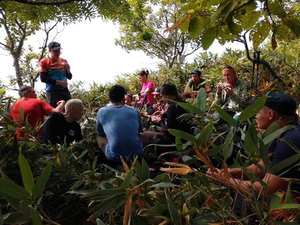 Участники похода по острову Итуруп