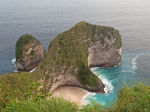 остров Нуса-Пенида