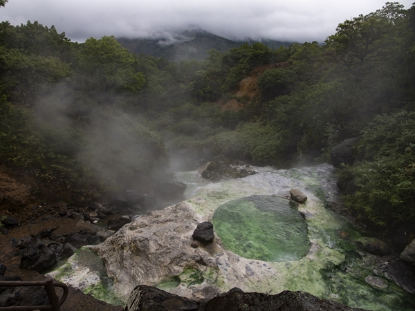 Кипящие вулканические озёра