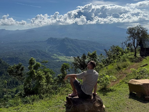 Поход по островам Индонезии