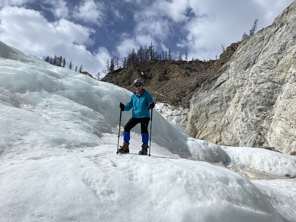 Участник восхождения на Мунку-Сардык