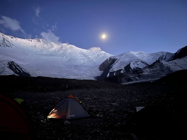 Восхождение на пик Ленина