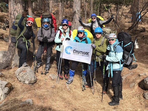 Восхождение на Мунку-Сардык