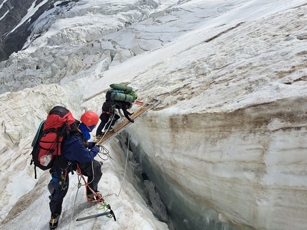Восхождение на пик Ленина