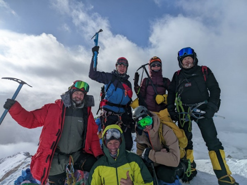 Восхождение на Мунку-Сардык